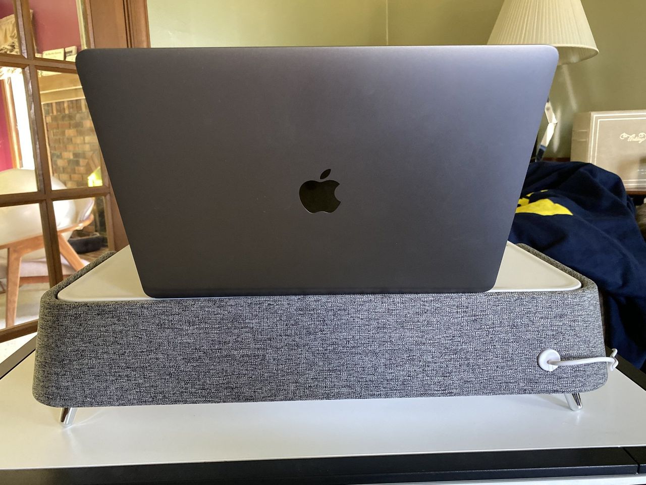 FlexiSpot MonitorStand Workstation