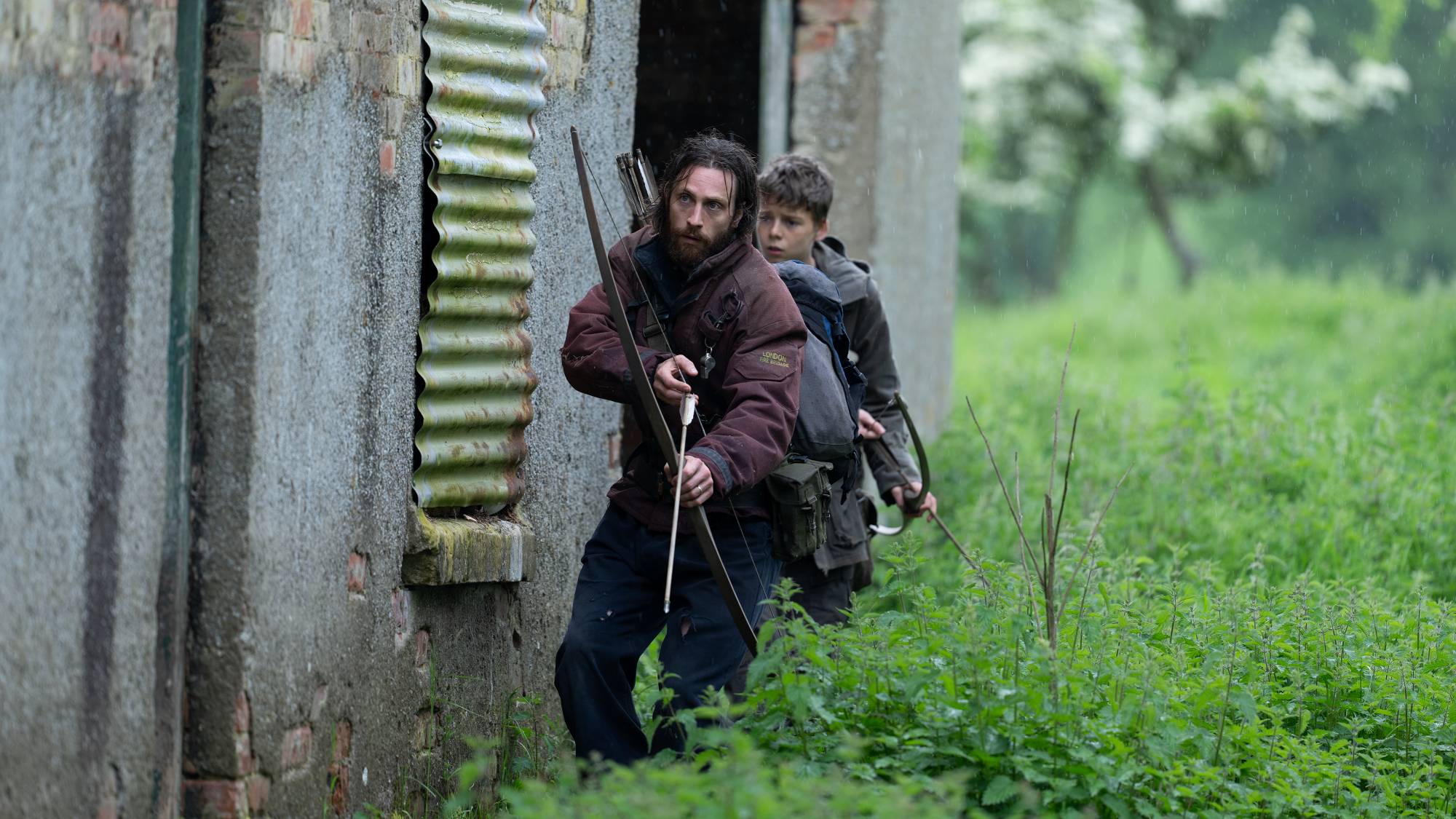 Aaron Taylor-Johnson and Alfie Williams in "28 Years Later"