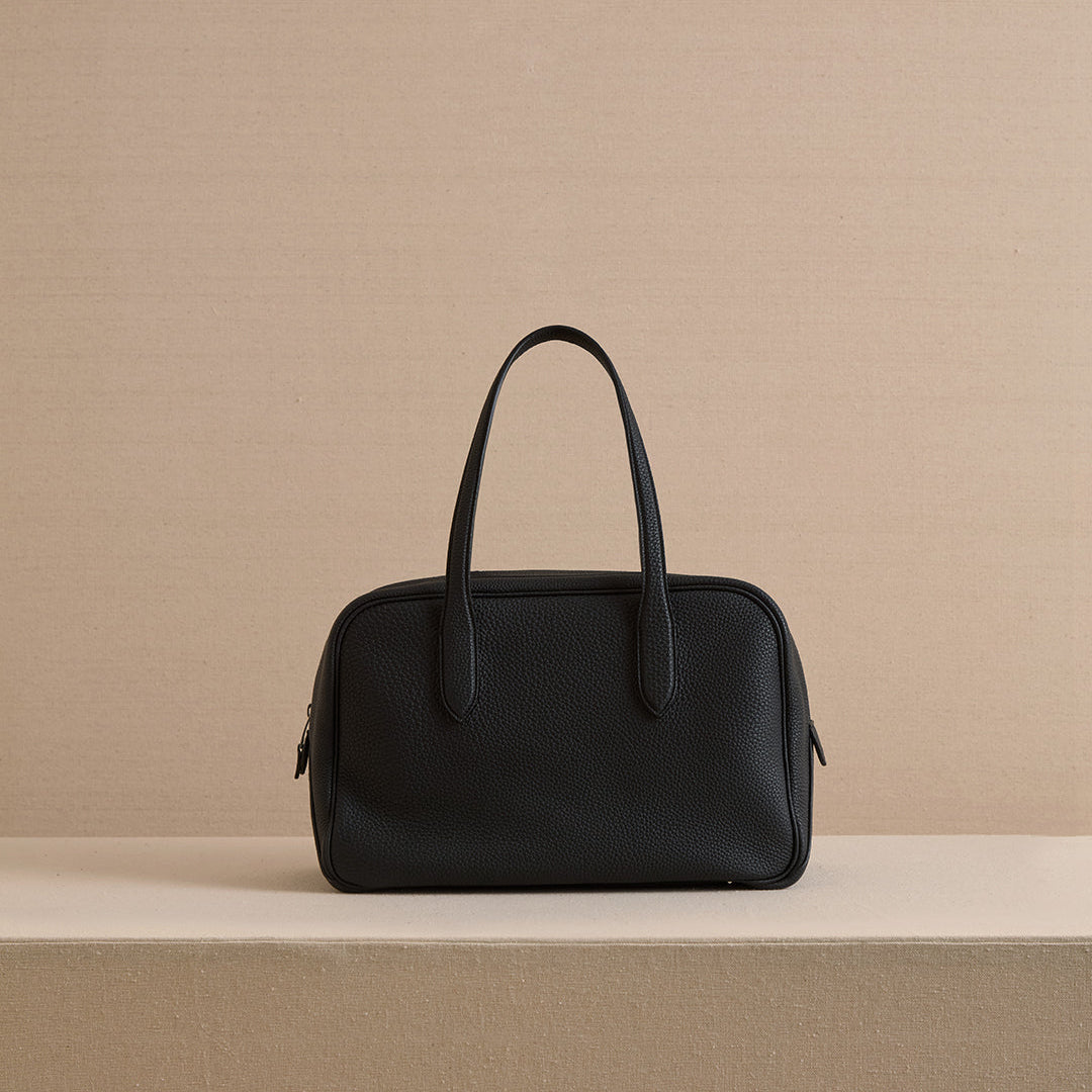 Archer 32 in Black