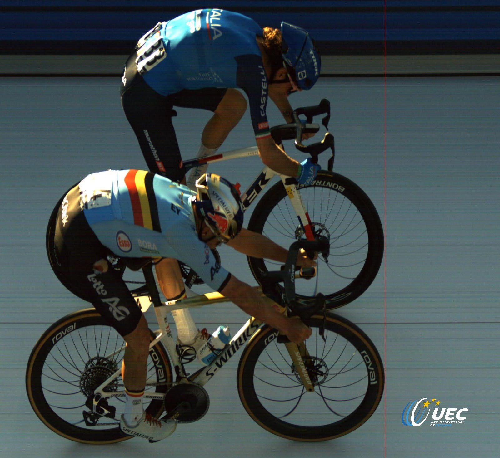 A photo finish image between Remco Evenepoel and Giulio Ciccone at the European Championships