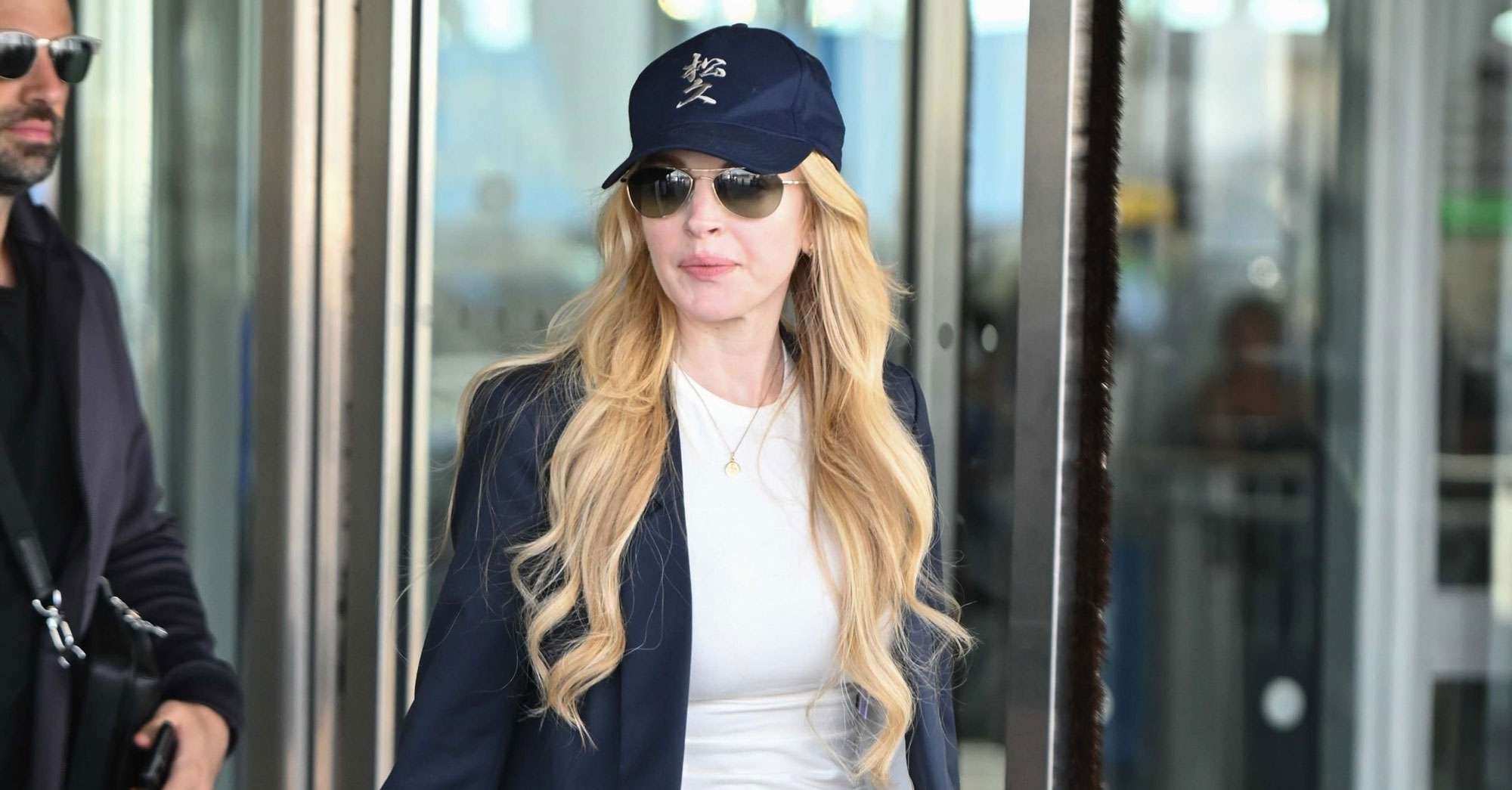 Don’t Wear Leggings to the Airport—Try This Outfit Instead