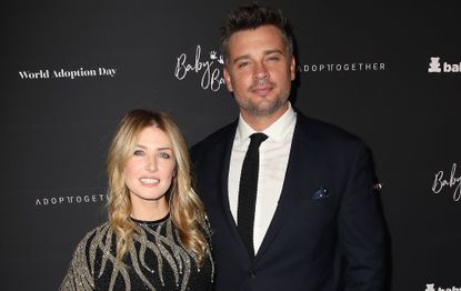 smallville's tom welling welcomes first child
