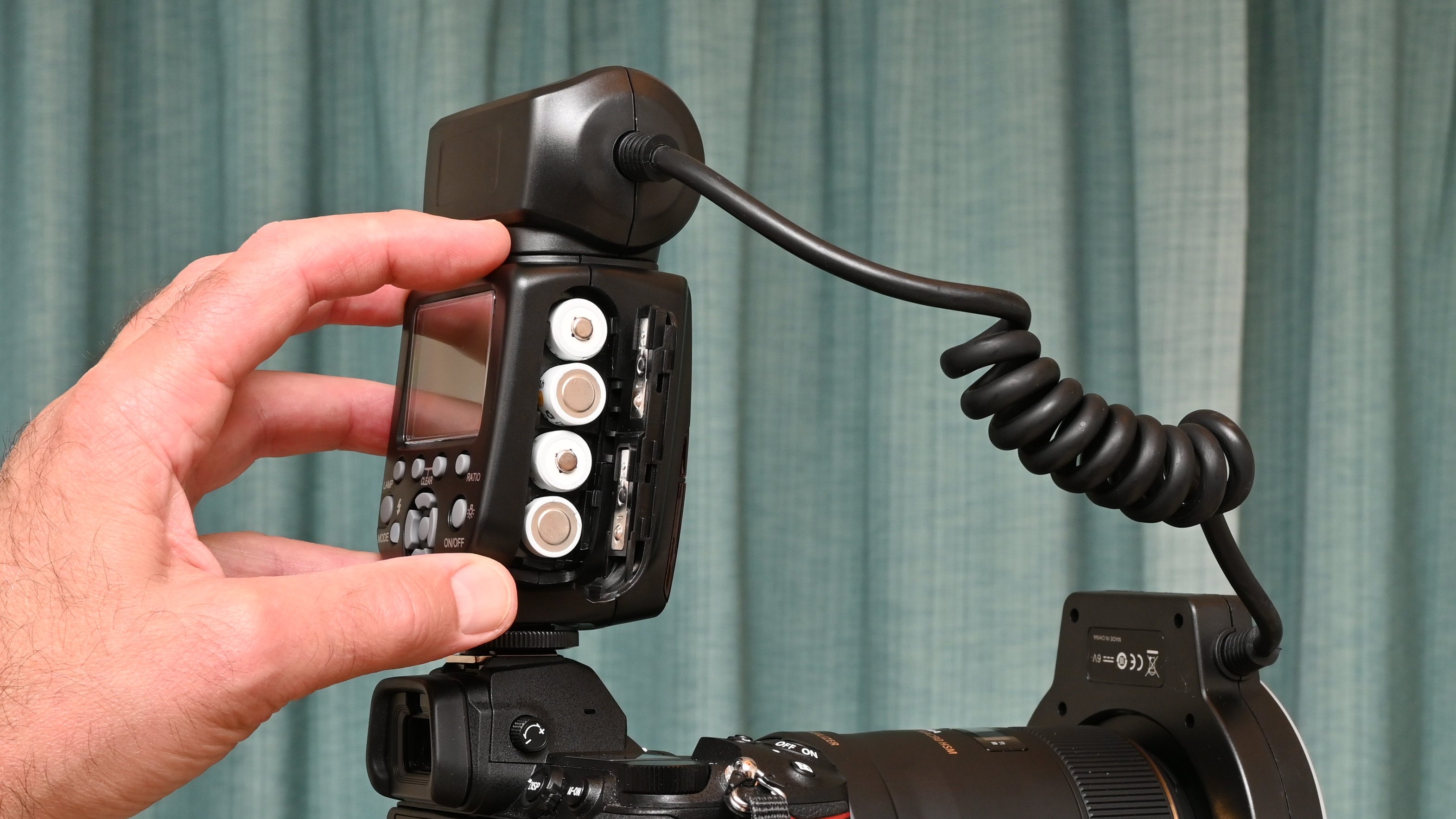 K&amp;amp;F Concept KF-150 Macro Ring Flash product shot
