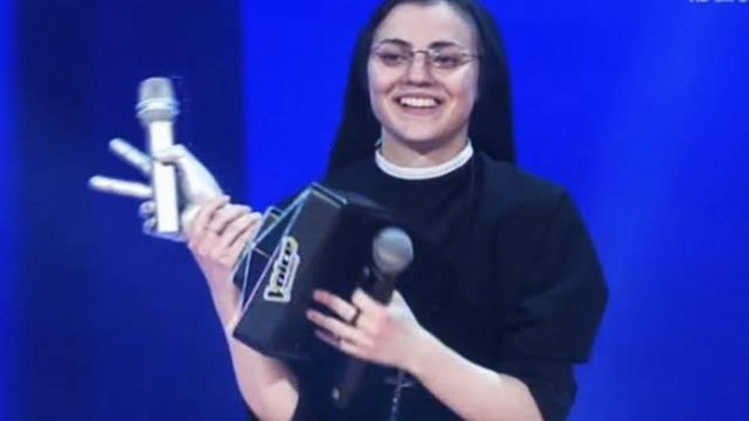 The internet&amp;#039;s favorite &amp;#039;singing nun&amp;#039; wins The Voice of Italy