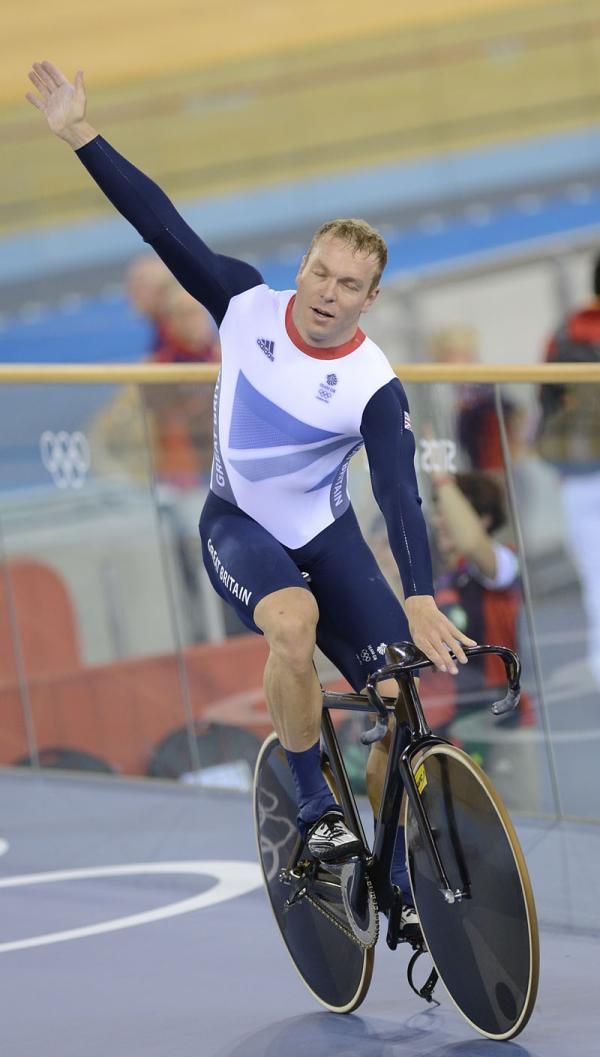 Sir Chris Hoy salutes the crowd after winning gold
