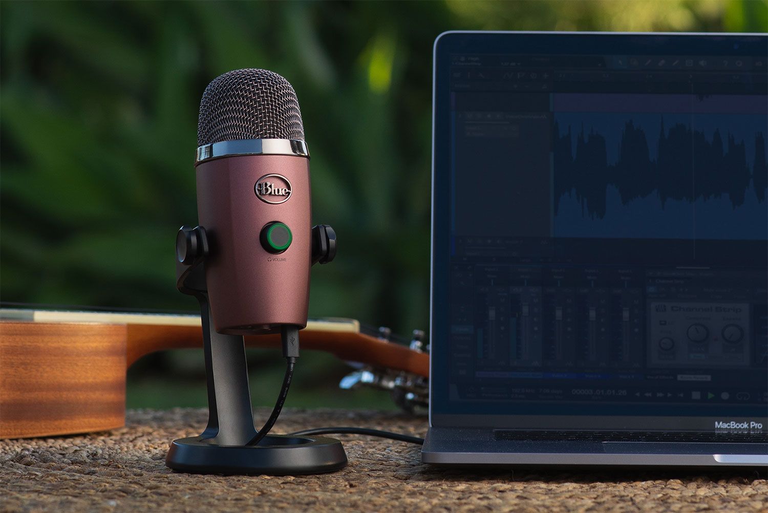 Blue’s first mic since being acquired by Logitech is a miniature Yeti ...
