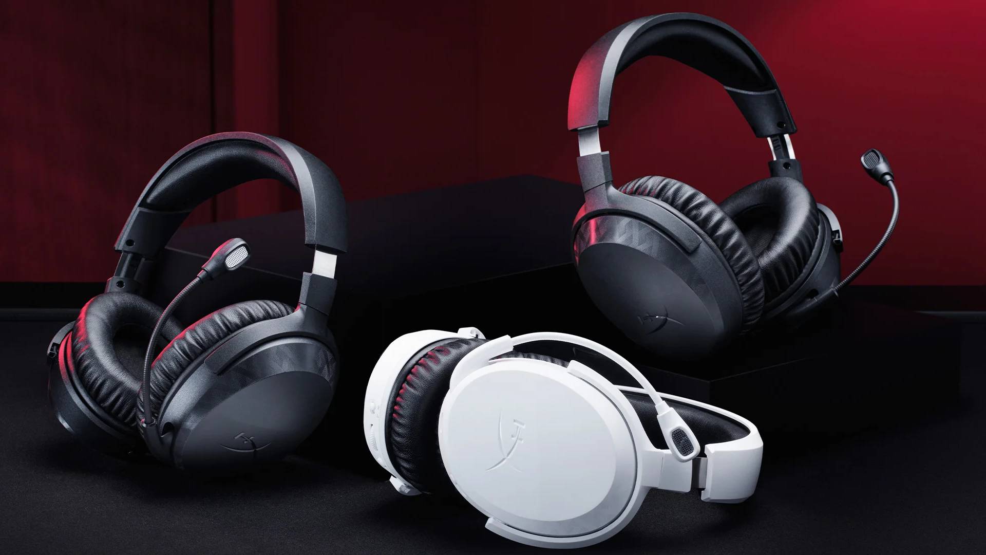 Image of the new range of HyperX Cloud Stinger 3 gaming headsets with a black and red background.