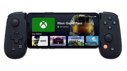 Xbox Game Pass menu screen showing Xbox games to play in 2022