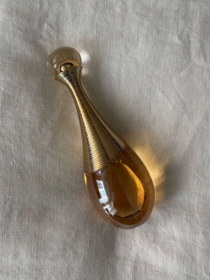 Deputy beauty editor Grace Lindsay testing the Dior J'adore perfumes