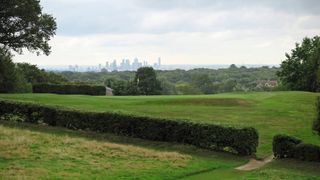 West Essex Golf Club - Hole 1