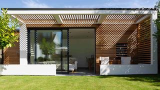 contemporary single storey extension with brise soleil