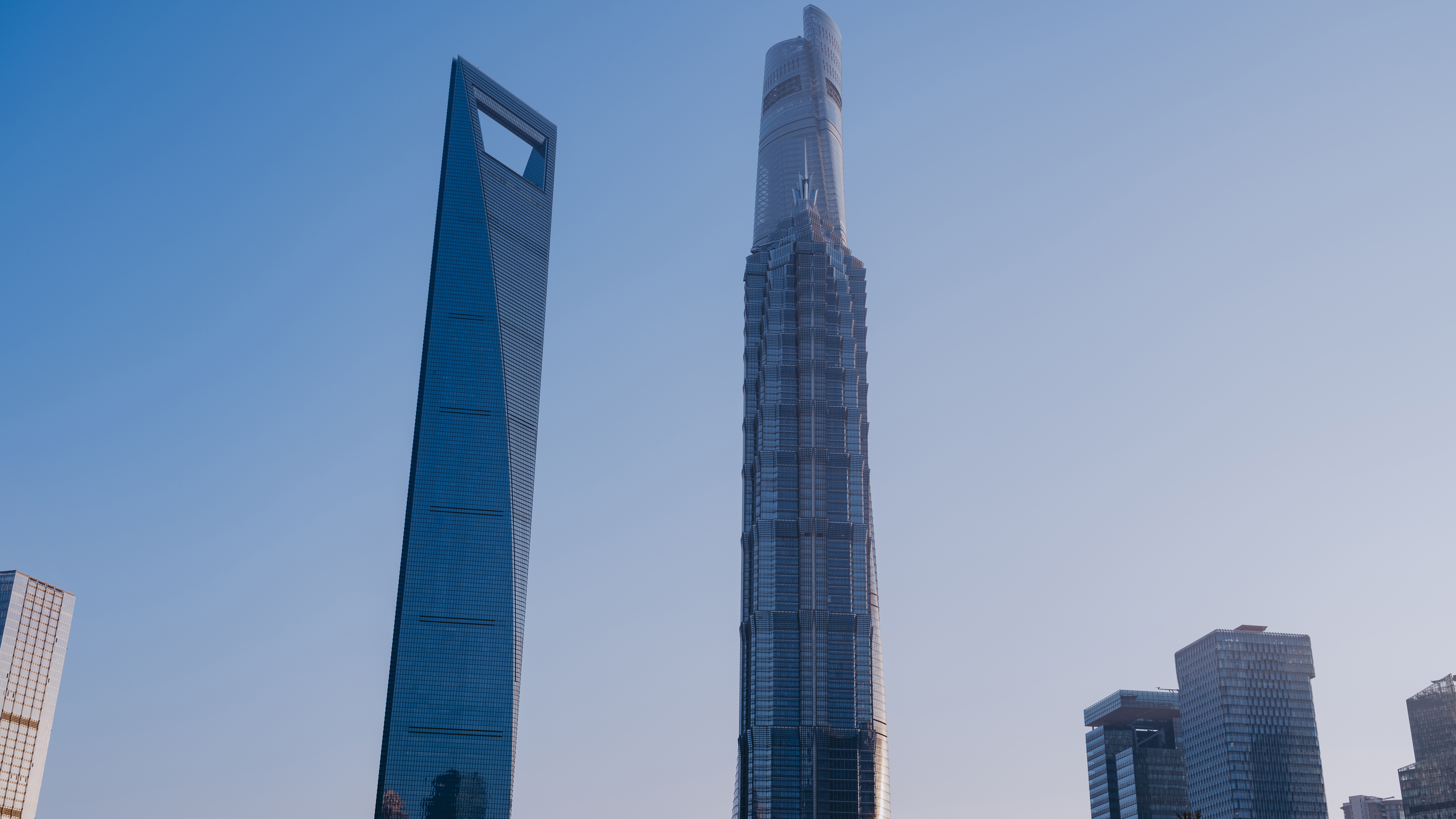 The skyline of Shanghai&#039;s financial district