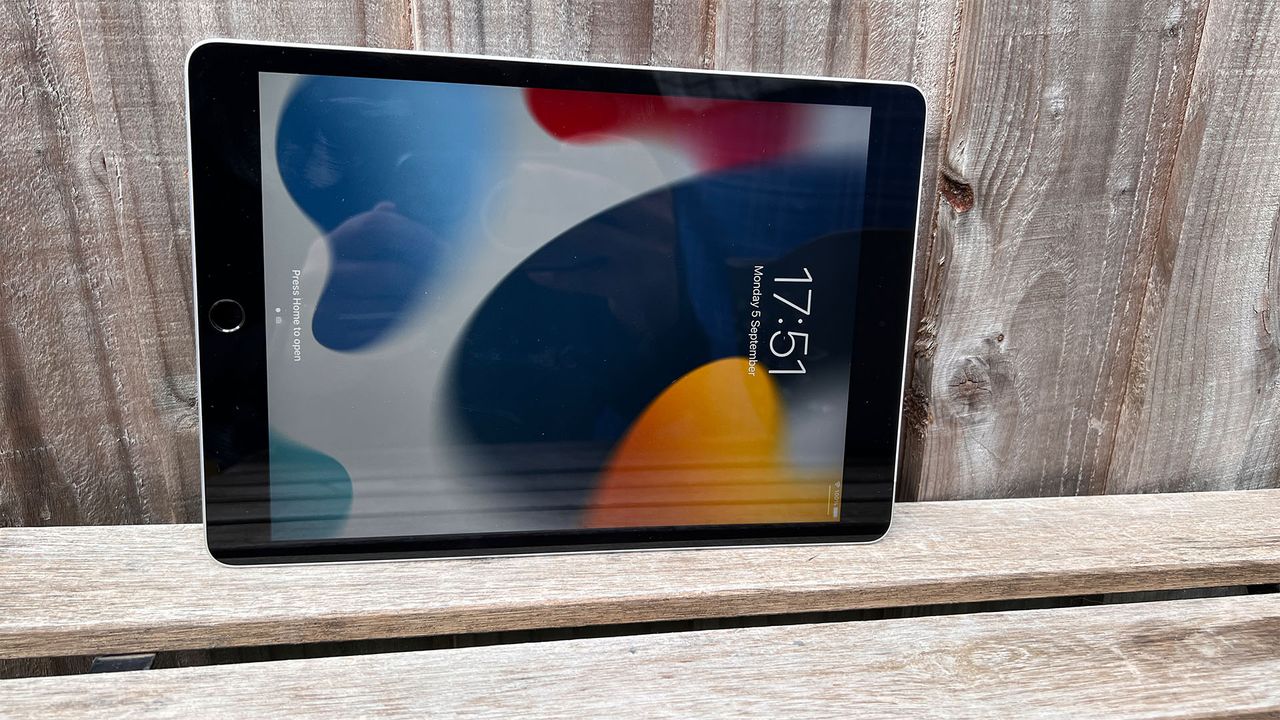 Close up photo of the Apple iPad 2021