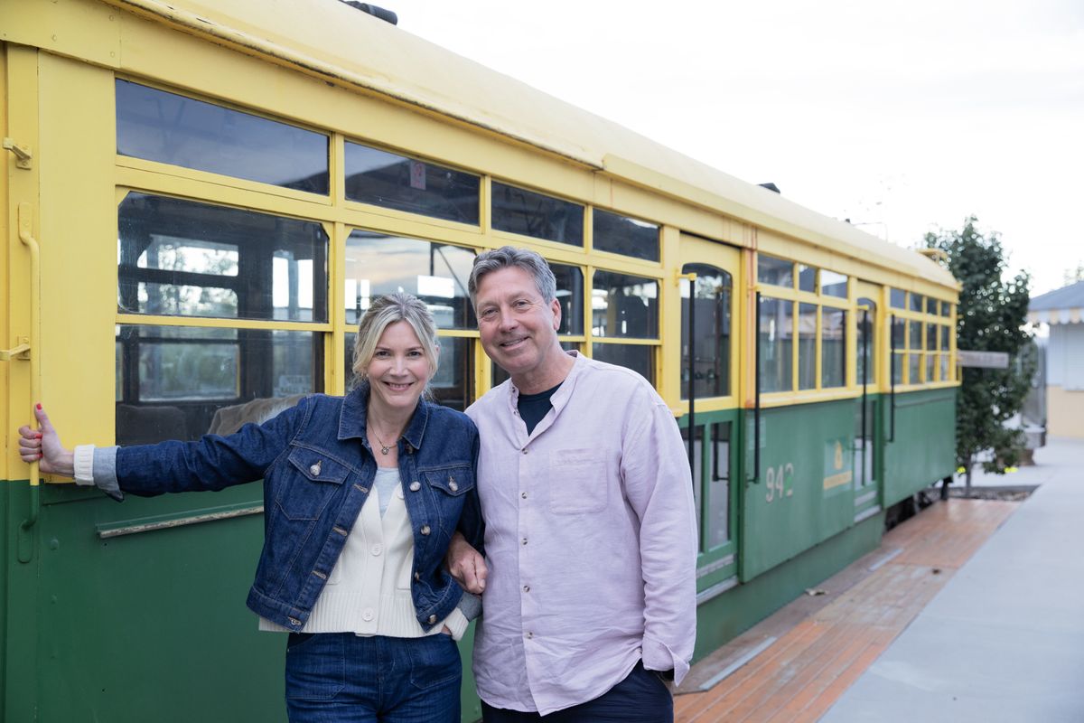 John &amp; Lisa&#039;s Food Trip Down Under sees the married couple showing us the delights of Western Australia.