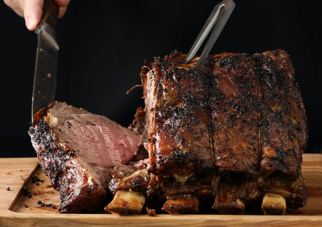 Chef slicing A Prime rib