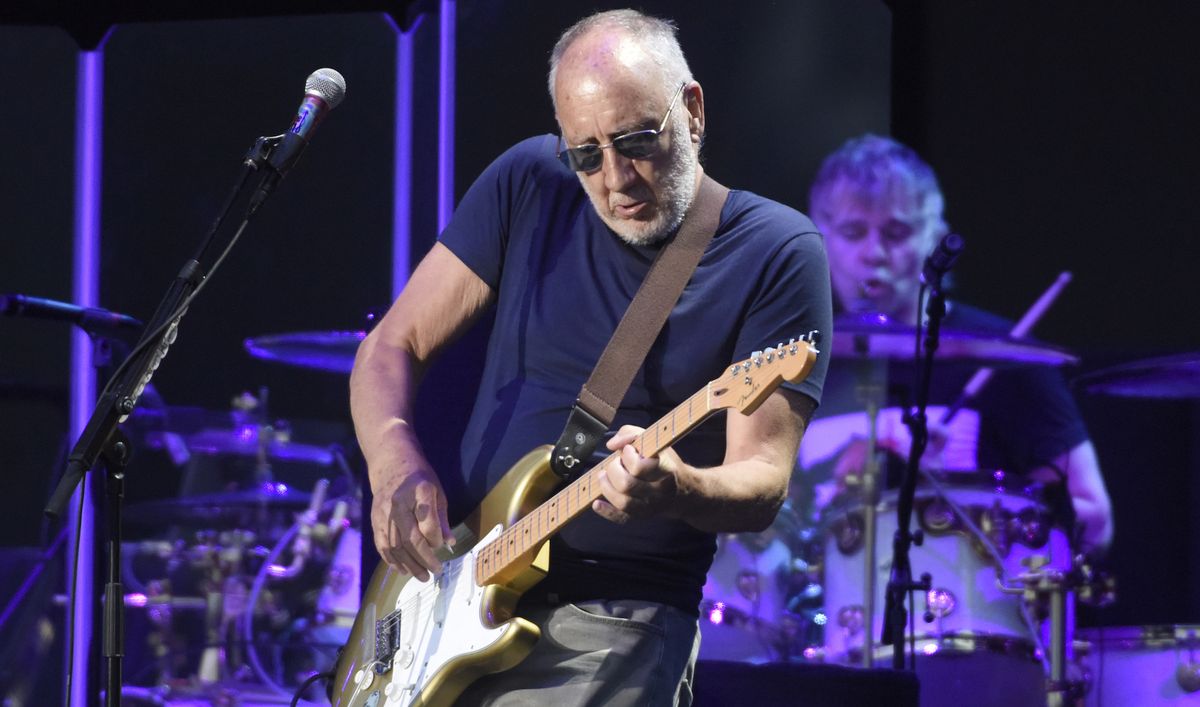 Pete Townshend performs live with The Who in San Francisco, California on August 13, 2017