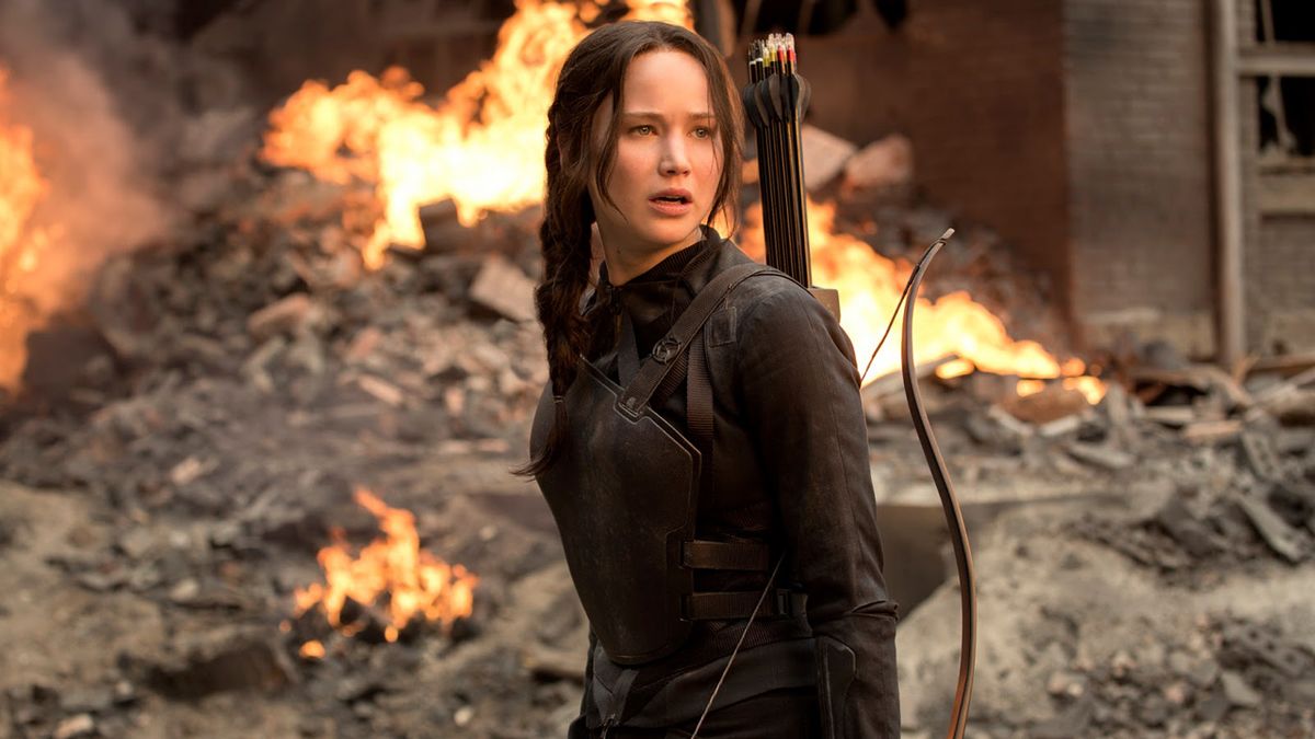 hunger games katniss shooting apple