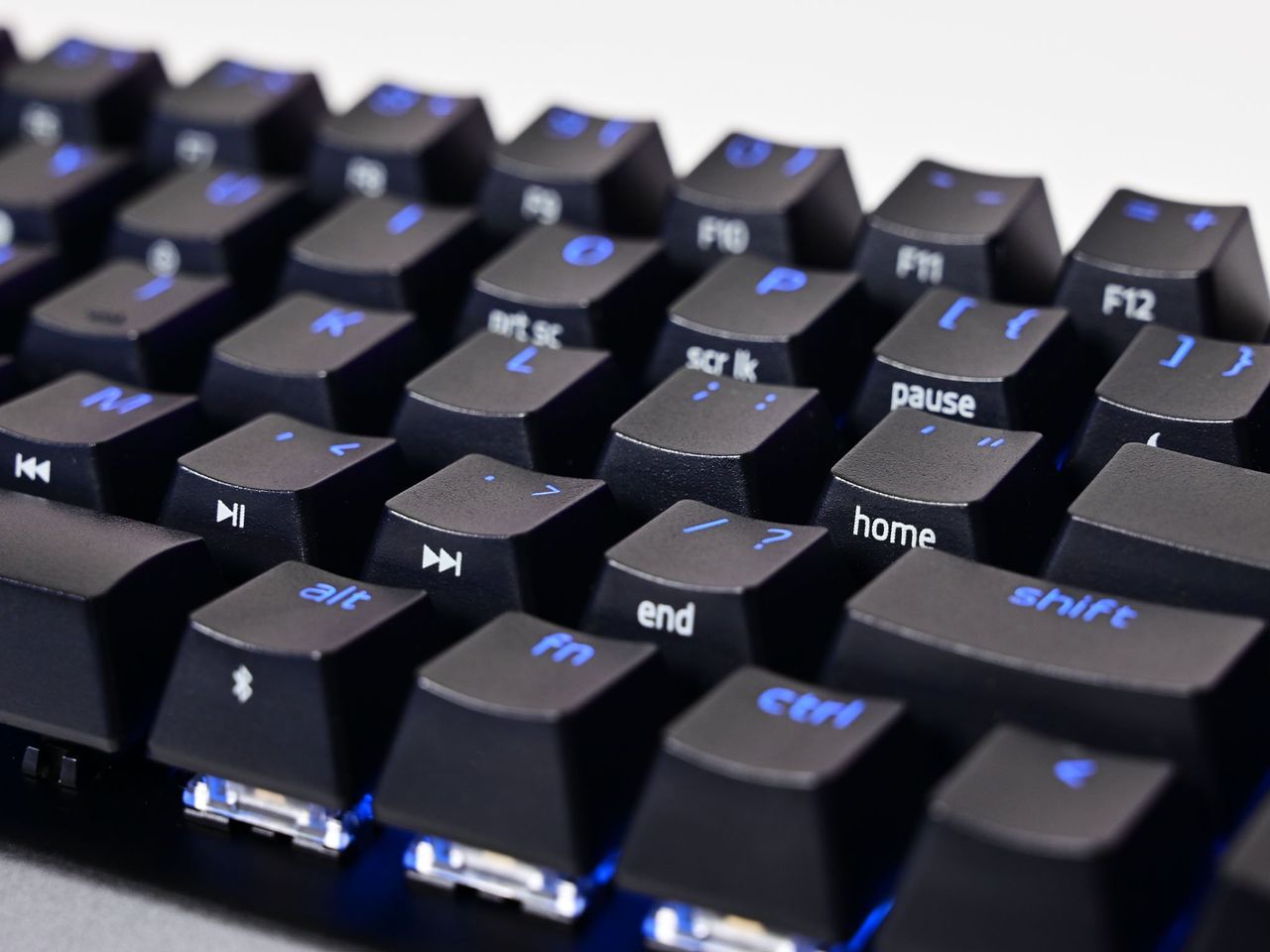 Photograph of the Razer BlackWidow V3 Mini HyperSpeed's keycaps.