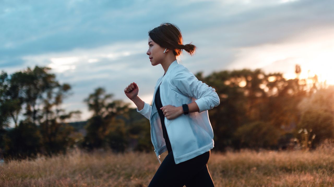 Woman running LISS