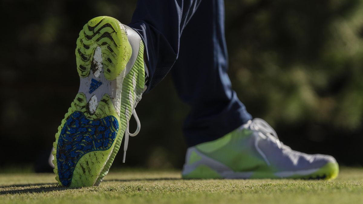 nike spikeless golf shoes 2020