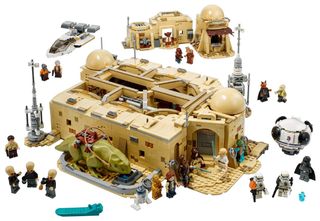 The LEGO Star Wars Mos Eisley Cantina set