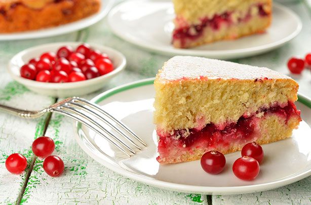 Cranberry and cream sponge | Baking Recipes | GoodtoKnow