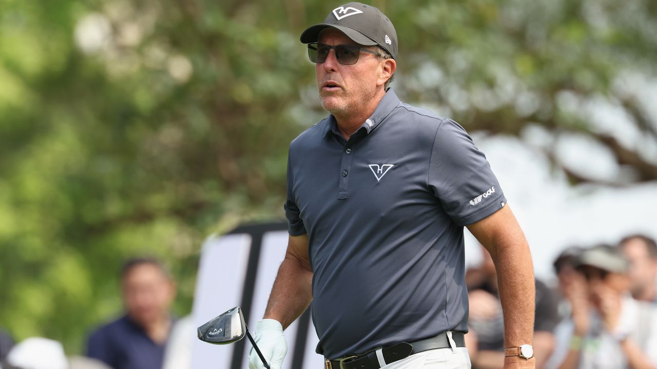 Phil Mickelson of HyFlyers GC reacts on the 10th green during day one of the LIV Golf Invitational - Hong Kong on March 08, 2024.