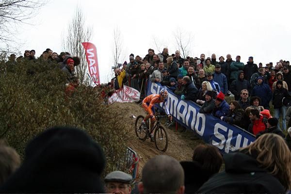 Bart Aernouts overcooks it a bit but manages to hold it together on the tricky surface.