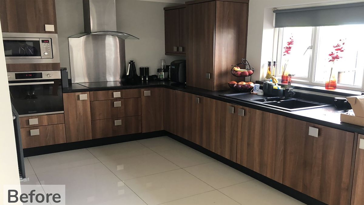 Vinyl Wrap for Kitchen Cupboards: How to Get the Best Finish | Homebuilding
