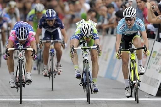 Elia Viviani (Liquigas Doimo) wins stage 7 of the Tour of Turkey.