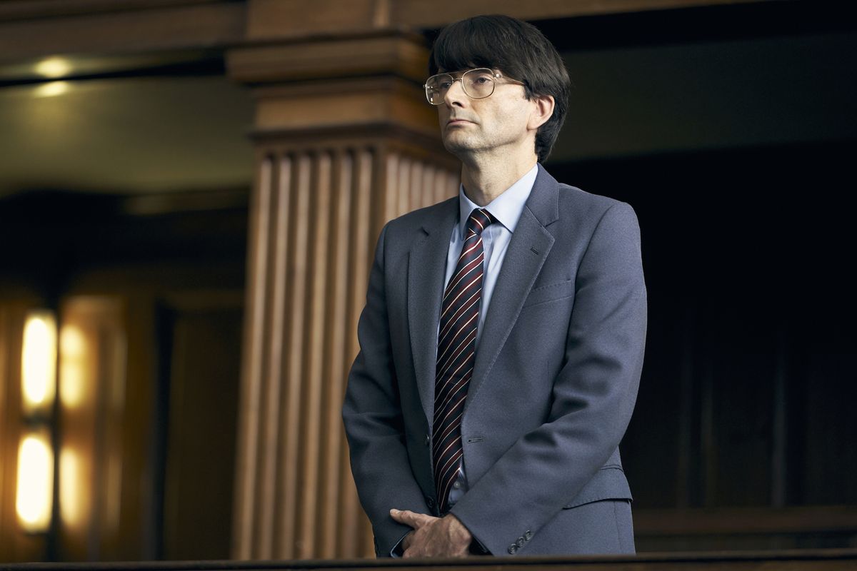 Dennis Nilsen (David Tennant) on trial in ITV&#039;s Des.