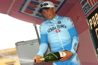 Robert Förster (Gerolsteiner) letting loose with the bubbly.