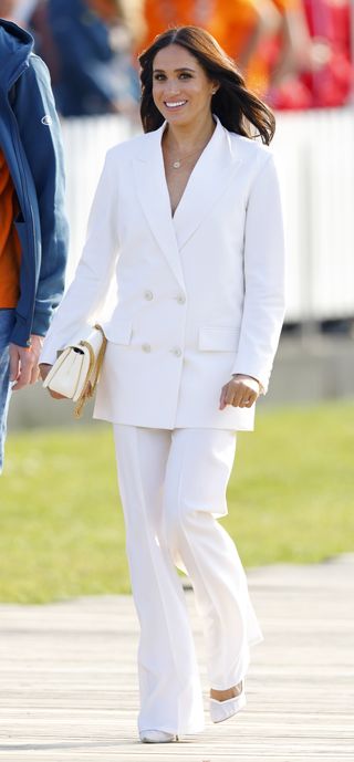 meghan markle - white suit