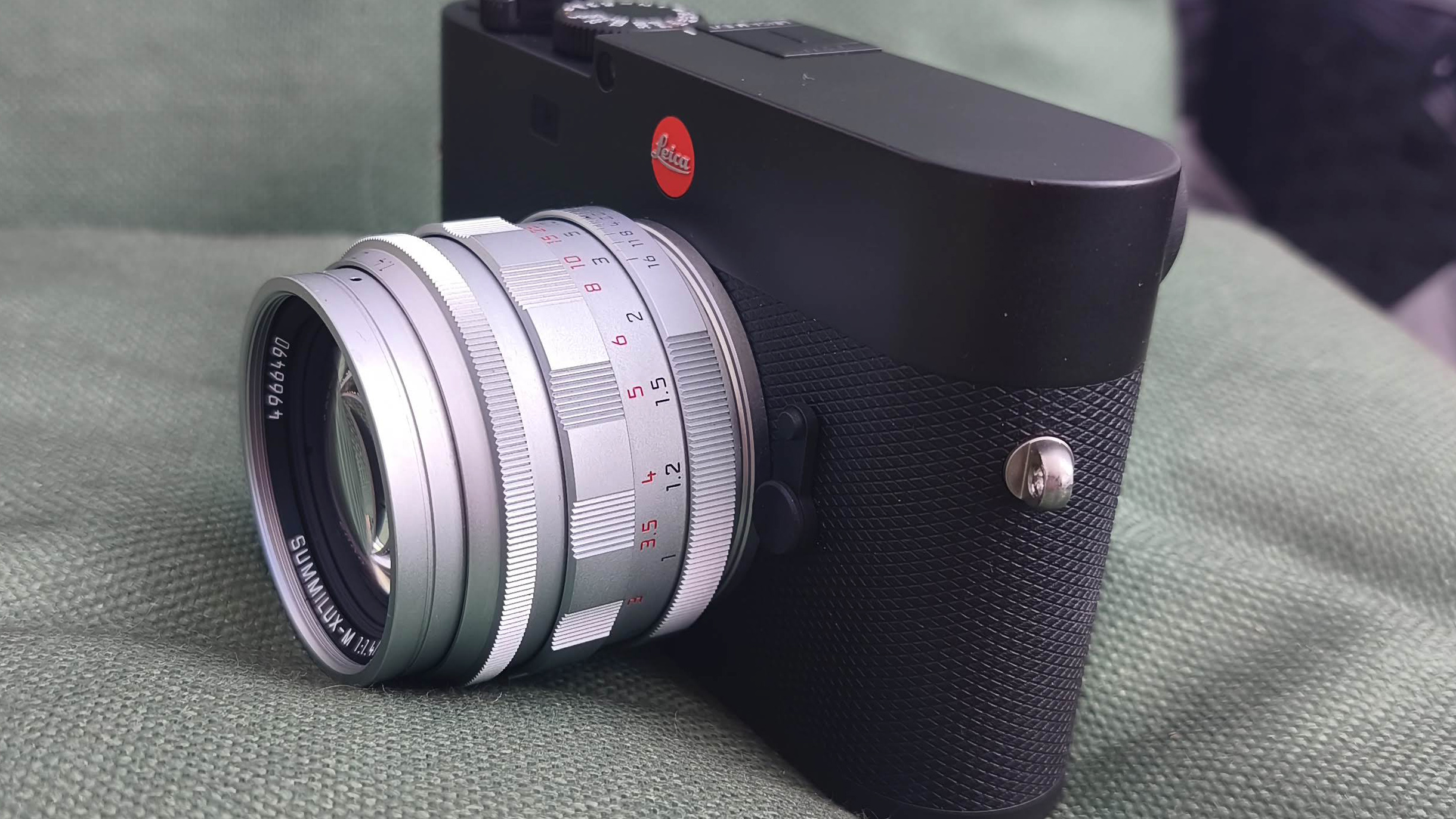 Leica 50mm Summilux f/1.4