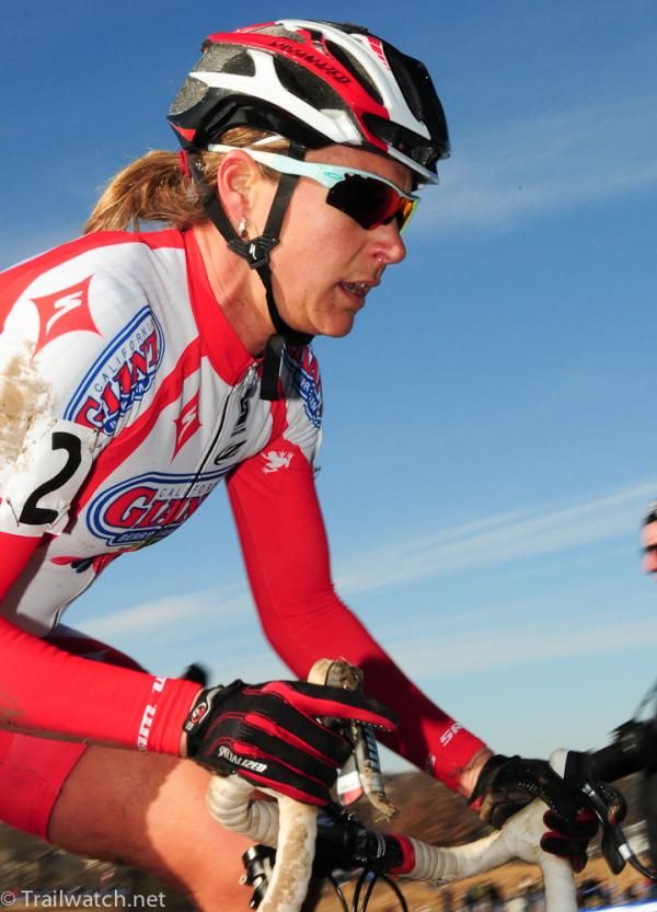 Meredith Miller (Cal Giant Berry) climbs