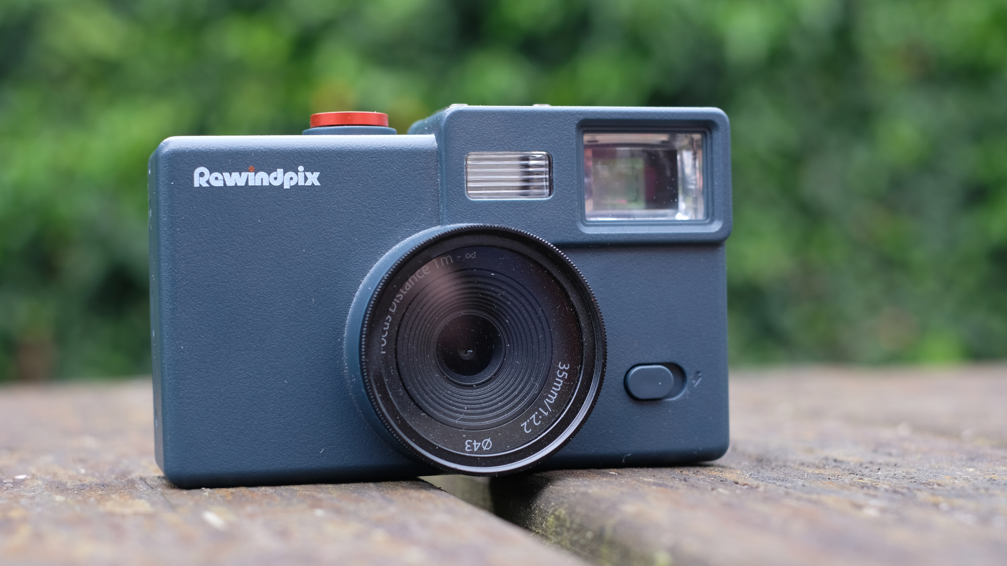 Photograph of RewindPix digital compact camera