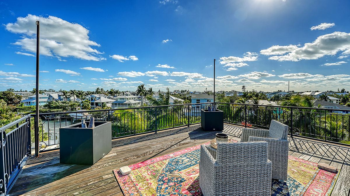 Roof deck