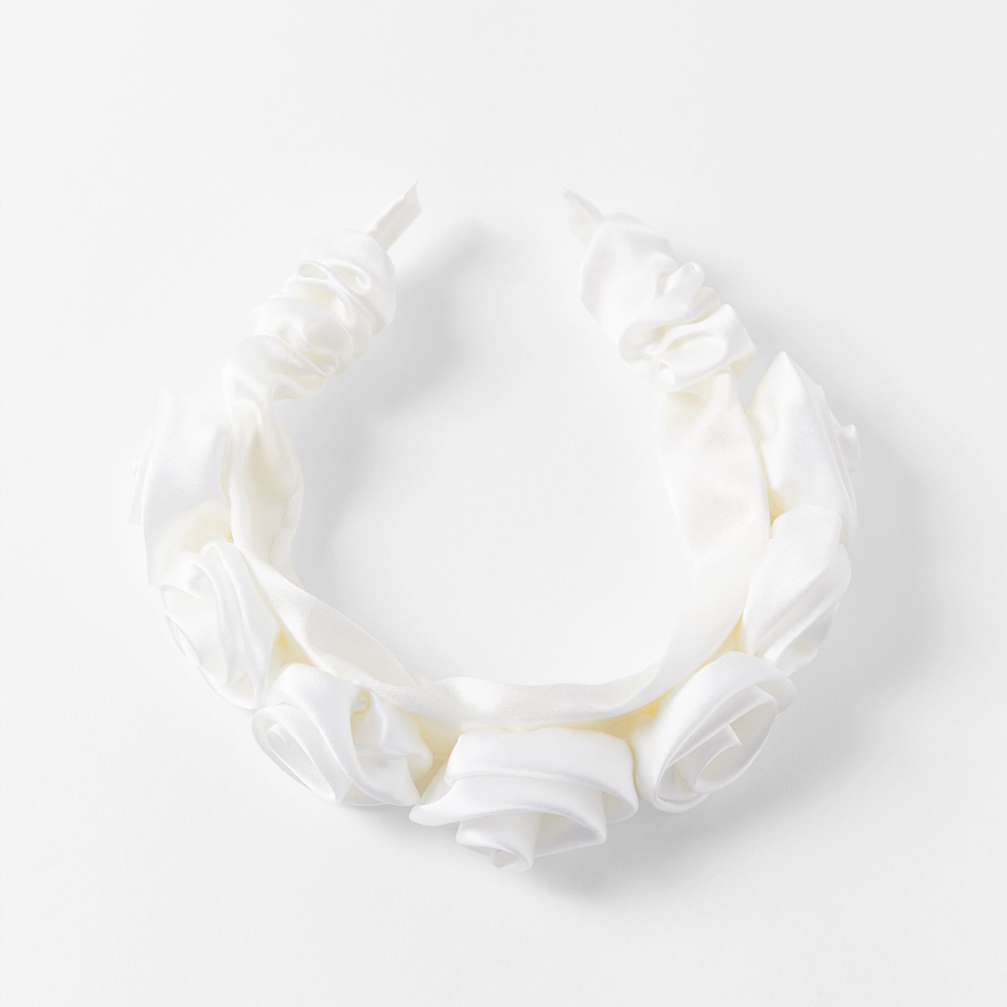 Rare! Zara Pure White Silk Ruched Bridal Headband Zara now has a bridal collection, starting from €15.95  main image 2