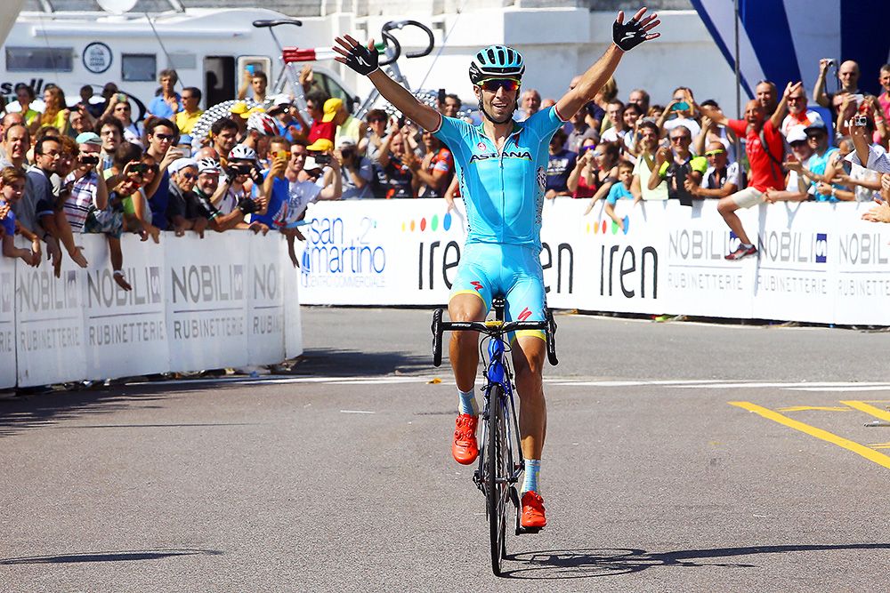 Nibali solos in for the win.