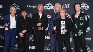 Yes members backstage at the Rock And Roll Hall Of Fame Induction ceremony