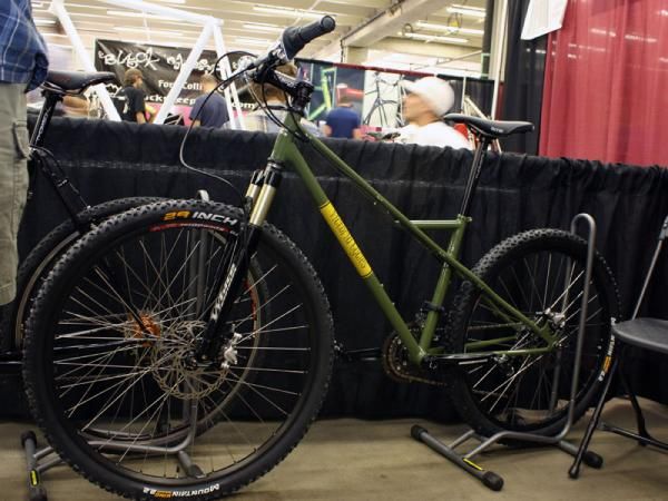 Victoria Cycles' super-low frame configuration makes for plenty of standover clearance on this 69er.