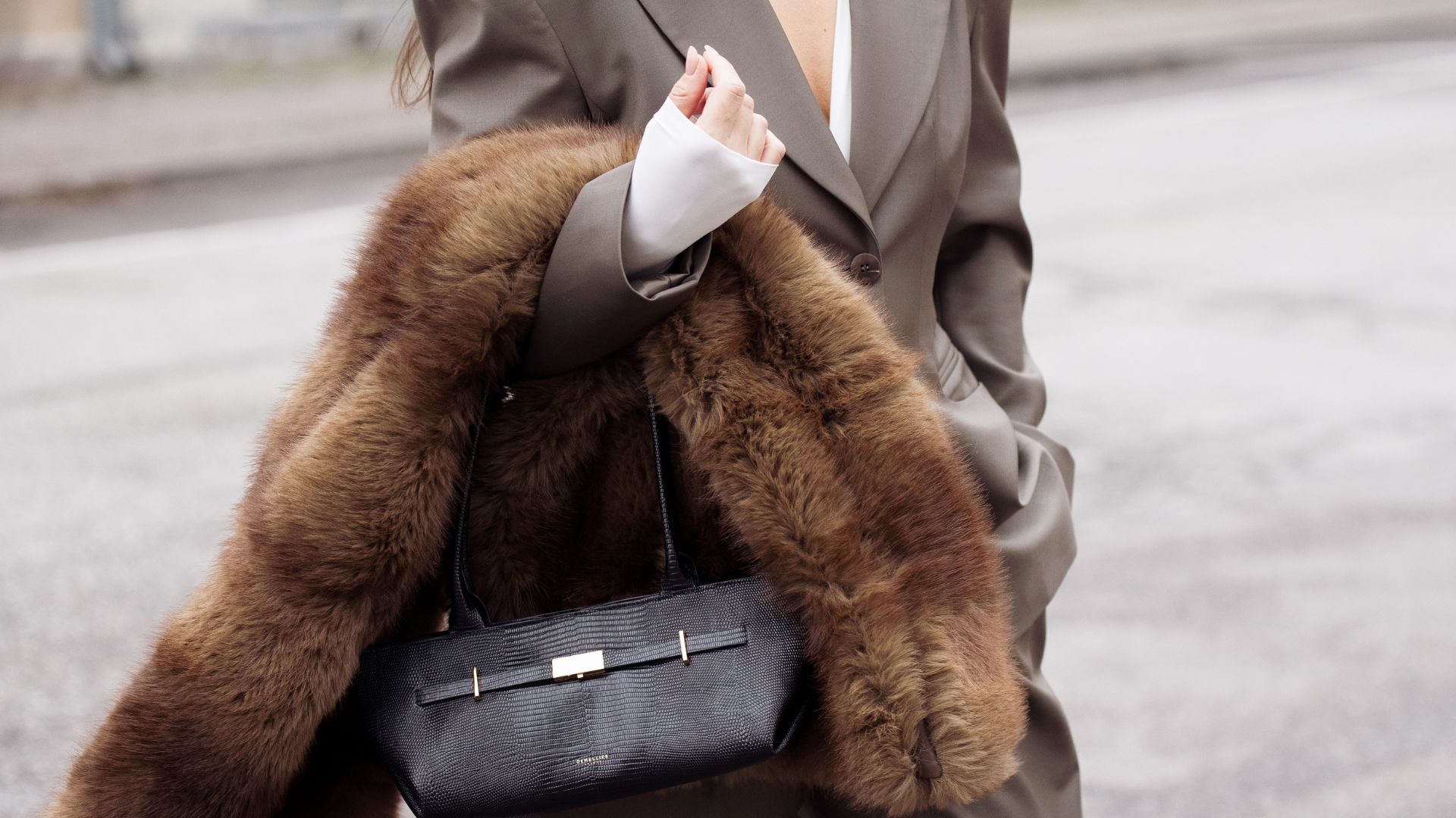 A First Look at the Fragrance Trends Poised to Lead 2026, According to Experts A First Look at the Fragrance Trends Poised to Lead 2026, According to Experts