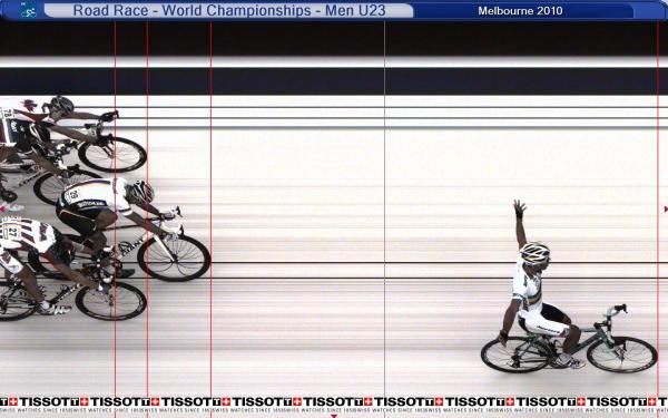 The first frame of the photo finish for third place between Taylor Phinney (USA) and Guillaume Boivin (Canada).