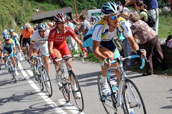 Andreas Kl&ouml;den drives the pace for Astana.