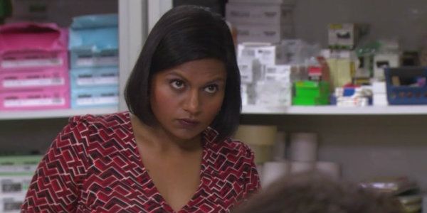 The Hilarious Ways Mindy Kaling Used To Trick Her Office Co-Star ...