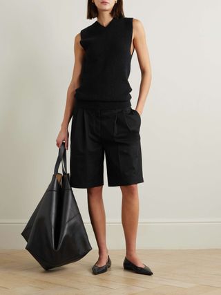 Pleated Organic Cotton-Twill Shorts 