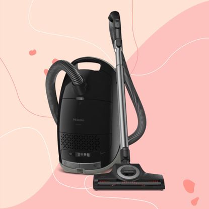 Miele Guard M1 Cat & Dog on a pink background