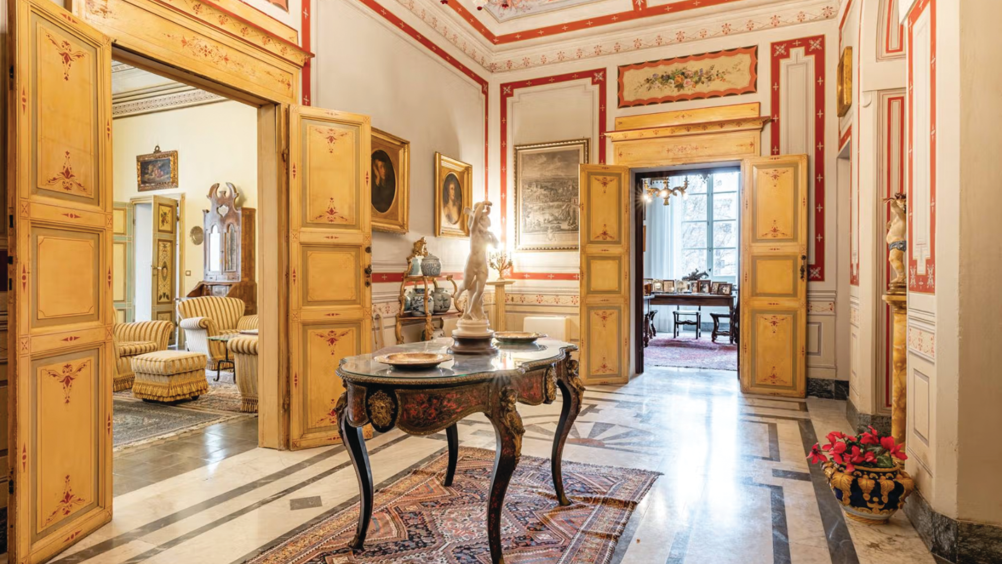 Pisa Piazza San Martino