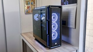Corsair Vengeance i8300 (2025) review unit