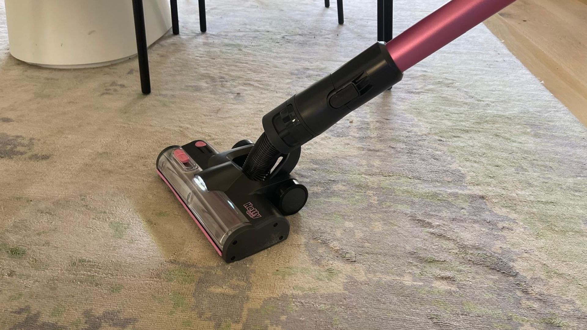 Hetty Quick Cordless Vacuum being tested in my home